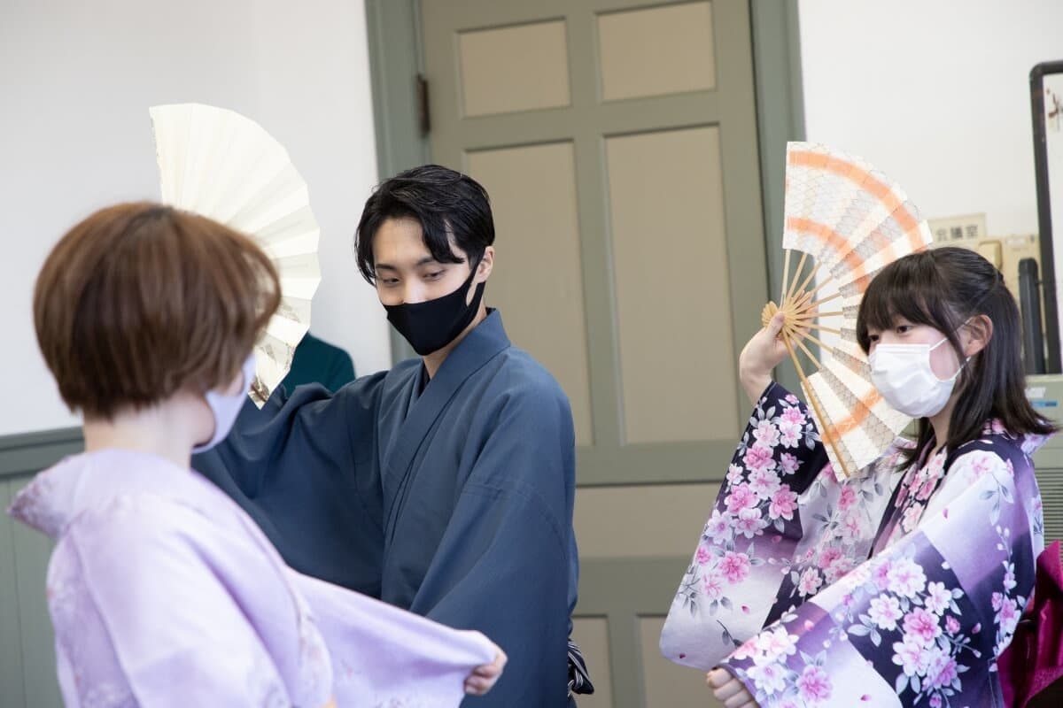 藤間翔の日本舞踊の指導